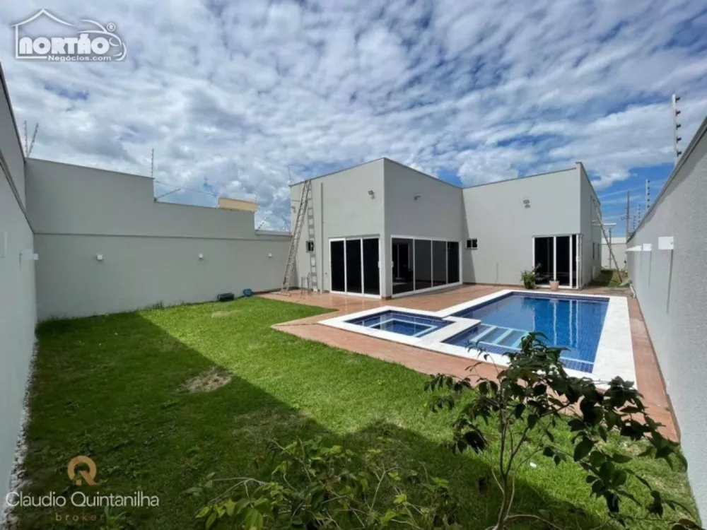 Casa à venda com 4 quartos, 251m² - Foto 5