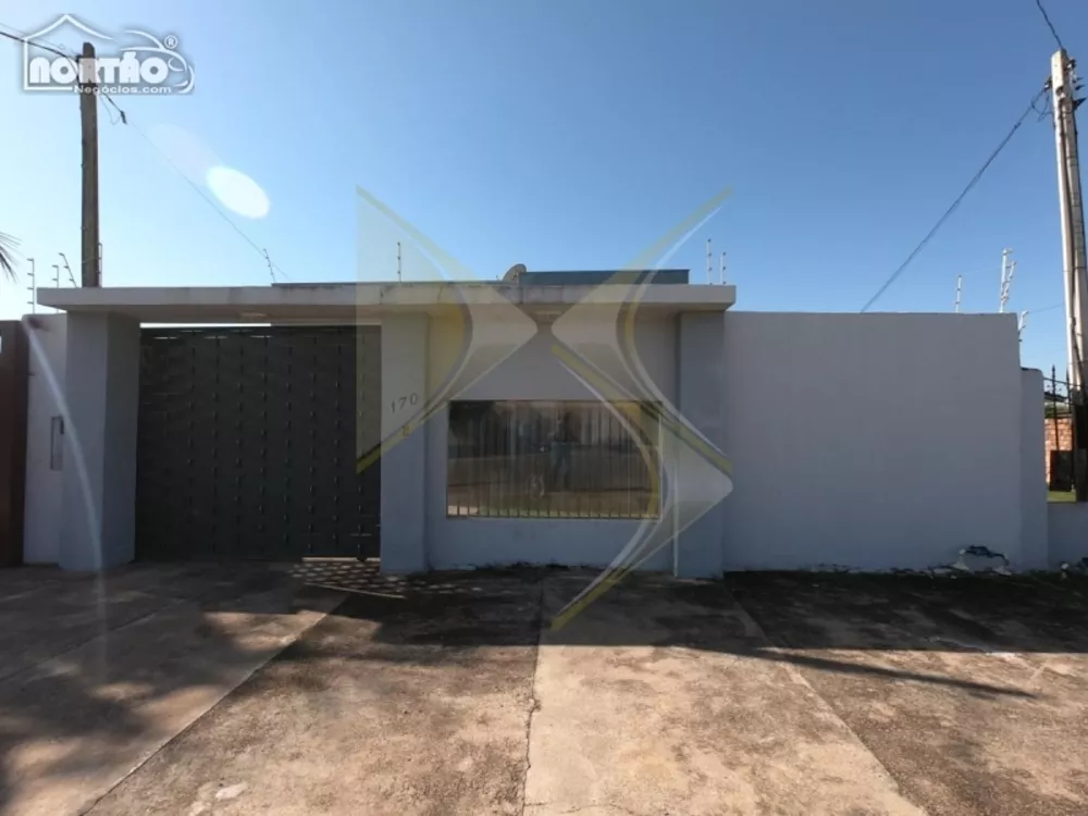 Casa à venda com 3 quartos, 145m² - Foto 2