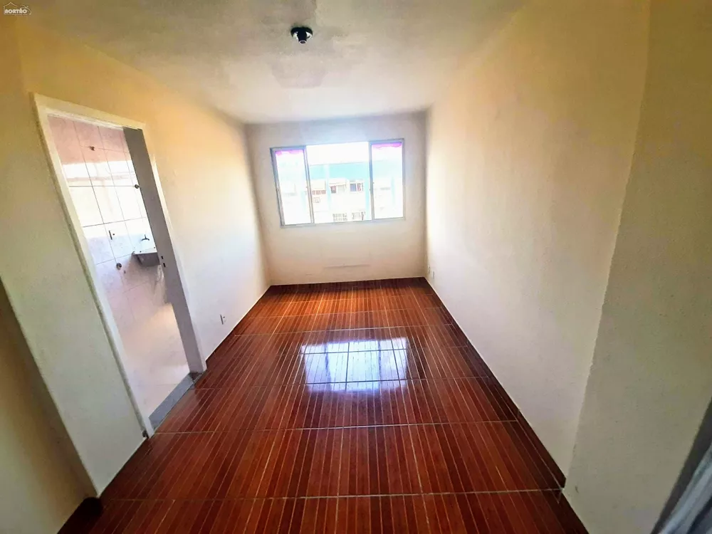 Casa à venda com 3 quartos, 55m² - Foto 1