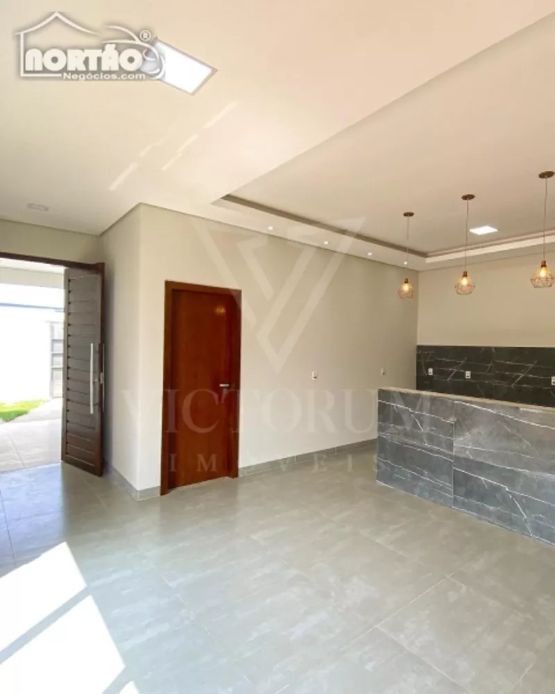 Casa à venda com 2 quartos, 151m² - Foto 3