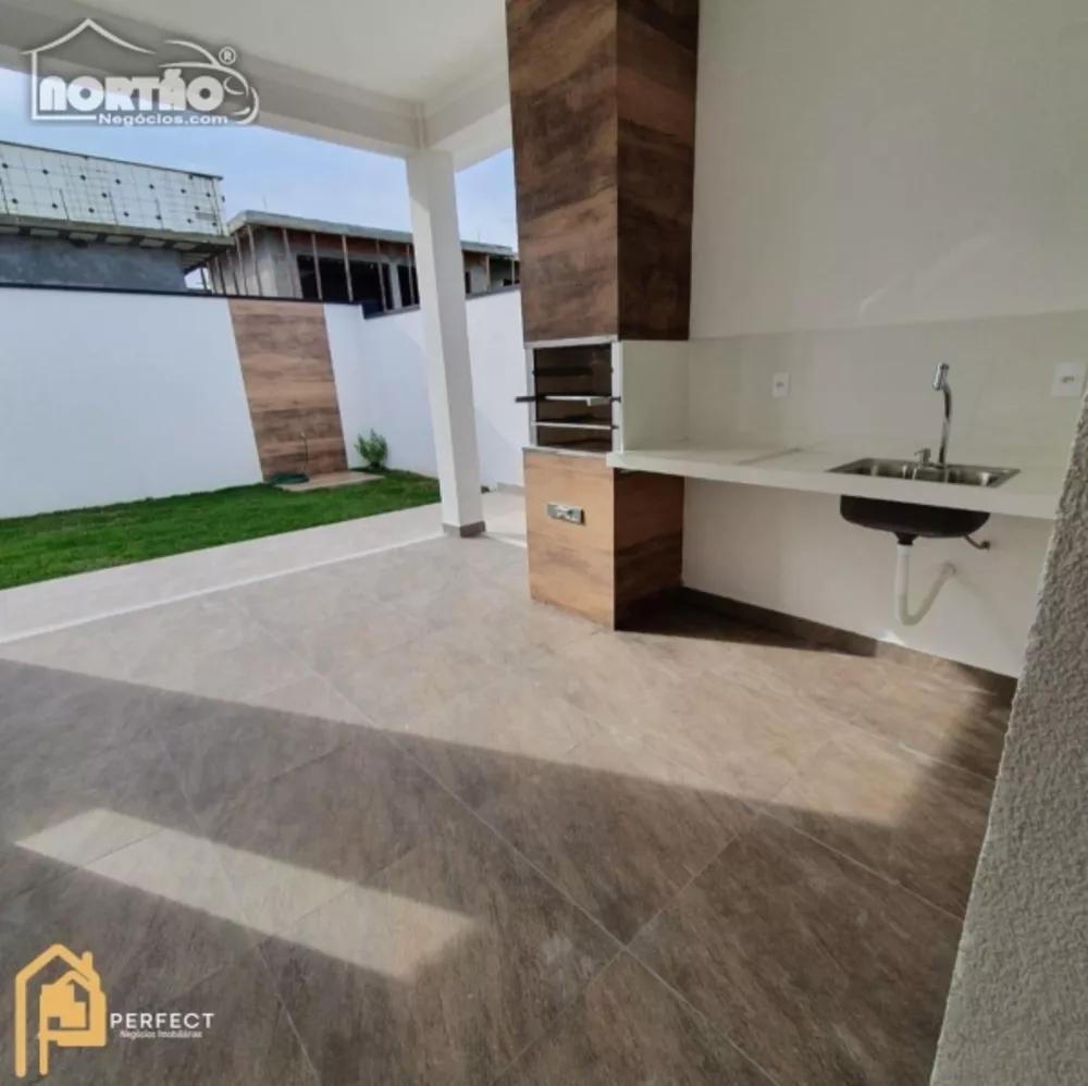 Casa à venda com 4 quartos, 130m² - Foto 2