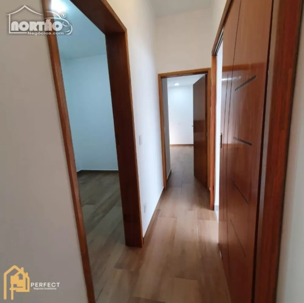 Casa à venda com 4 quartos, 130m² - Foto 7