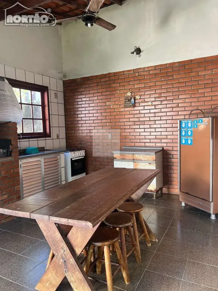 Casa, 3 quartos, 1190 m² - Foto 3