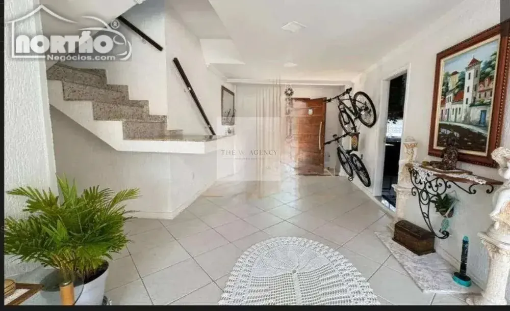 Casa, 4 quartos, 250 m² - Foto 4