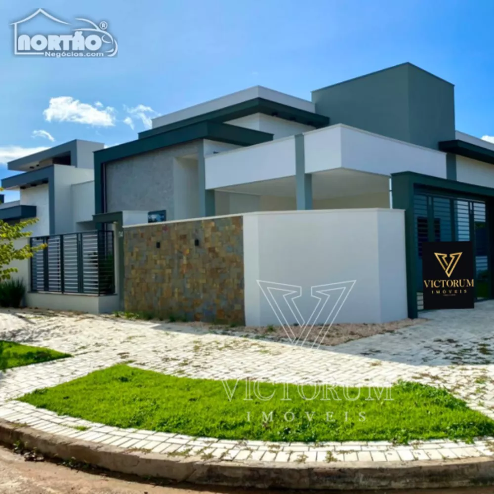 Casa à venda com 3 quartos, 239m² - Foto 2