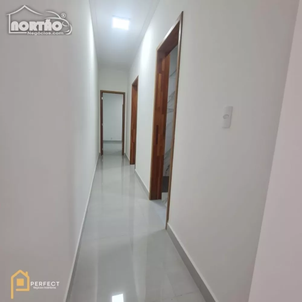 Casa à venda com 2 quartos, 70m² - Foto 5