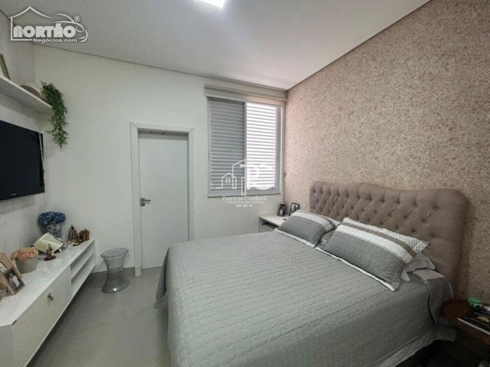 Casa à venda com 2 quartos, 83m² - Foto 6