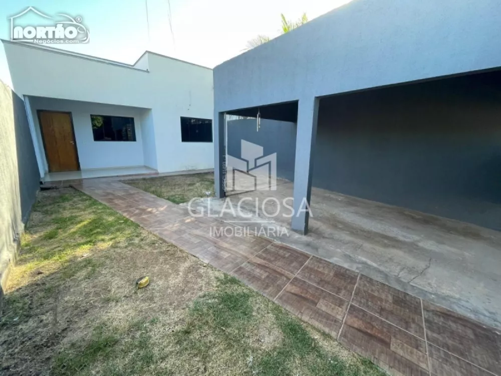 Casa à venda com 3 quartos, 112m² - Foto 2