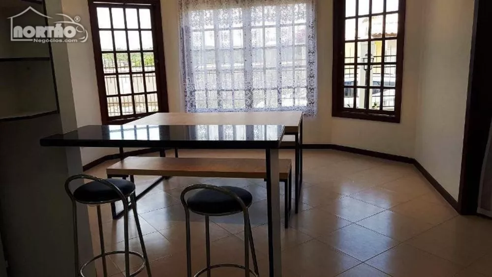 Casa à venda com 5 quartos, 101m² - Foto 10