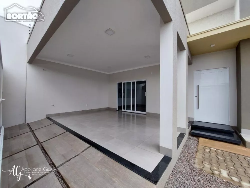 Casa à venda com 3 quartos, 123m² - Foto 2