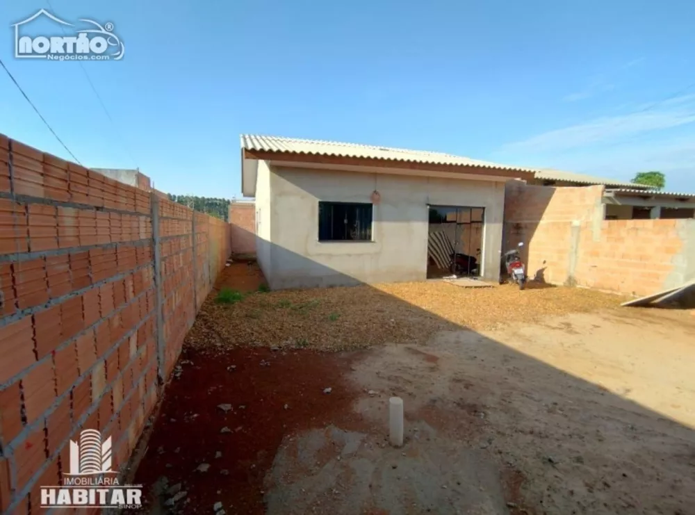 Casa à venda com 3 quartos, 60m² - Foto 4