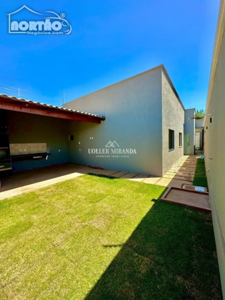 Casa à venda com 4 quartos, 132m² - Foto 3