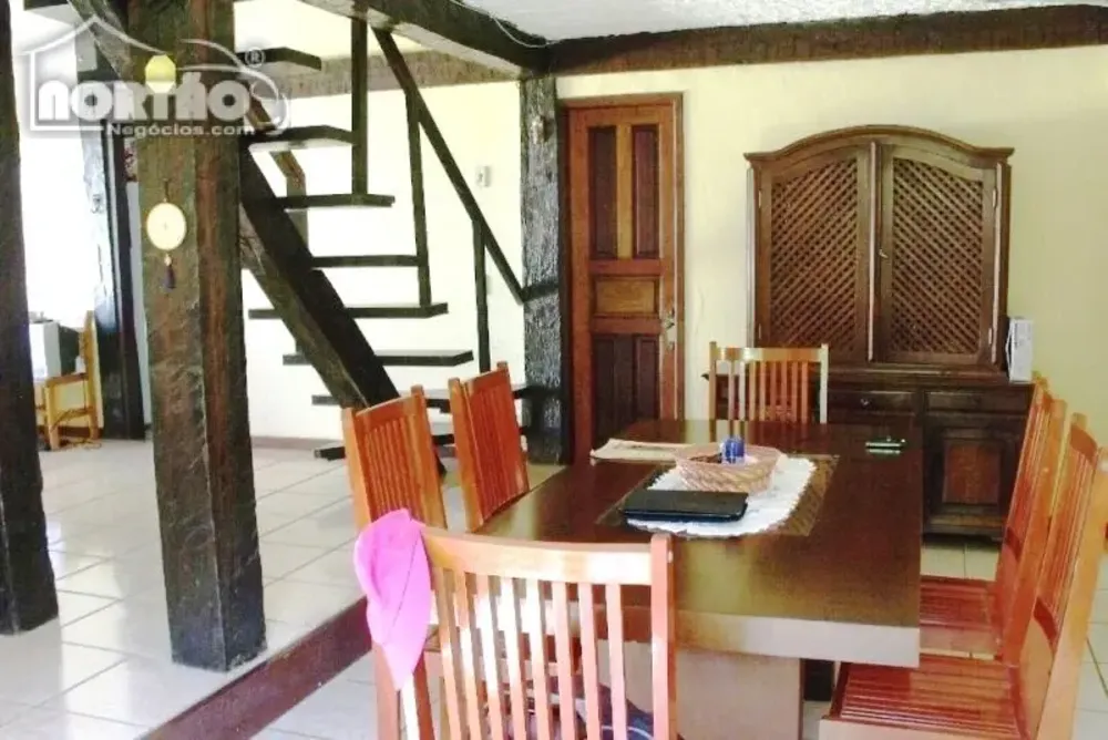 Casa, 6 quartos, 230 m² - Foto 4