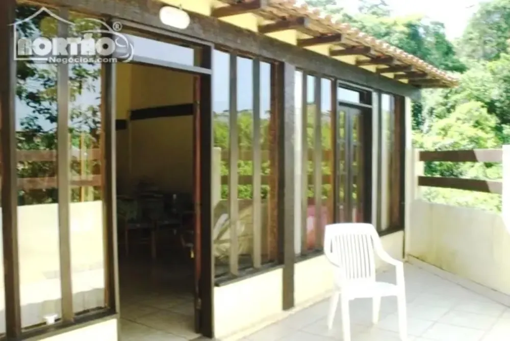 Casa, 6 quartos, 230 m² - Foto 1
