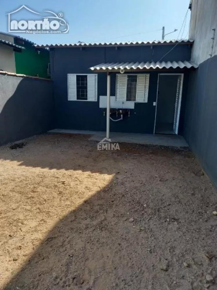 Casa à venda com 2 quartos, 442m² - Foto 2