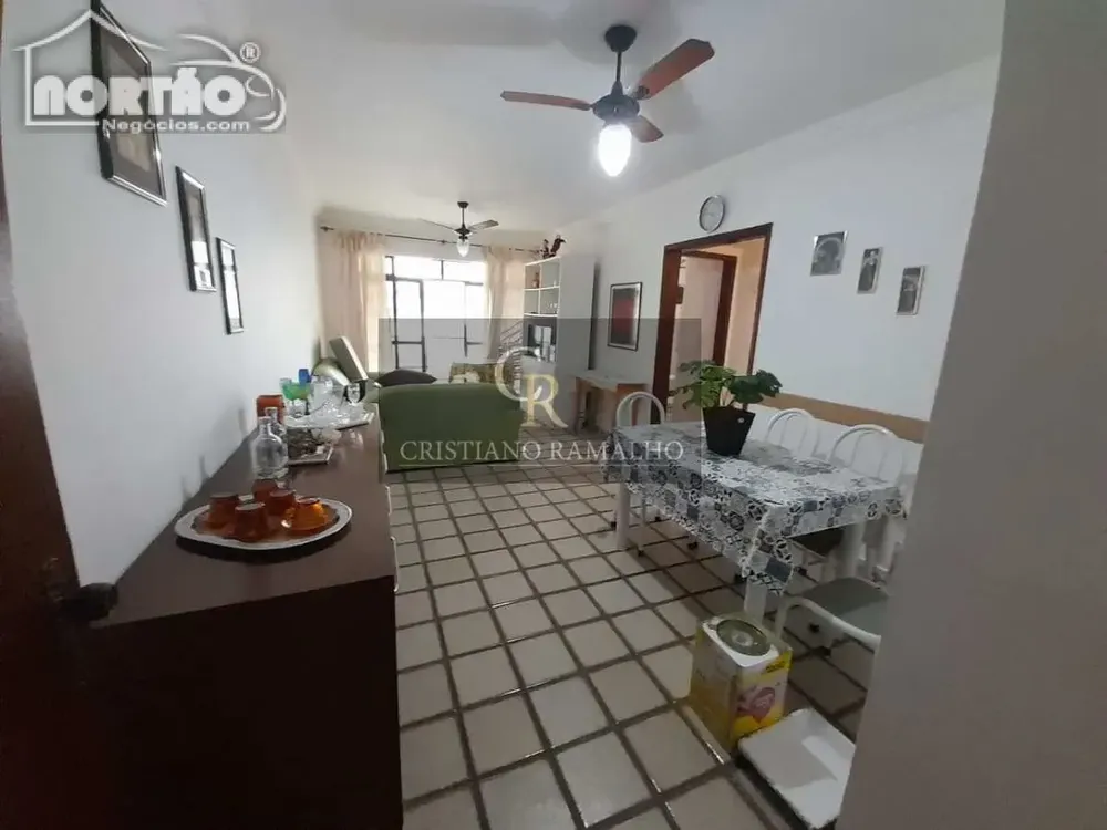 Casa, 6 quartos, 190 m² - Foto 3