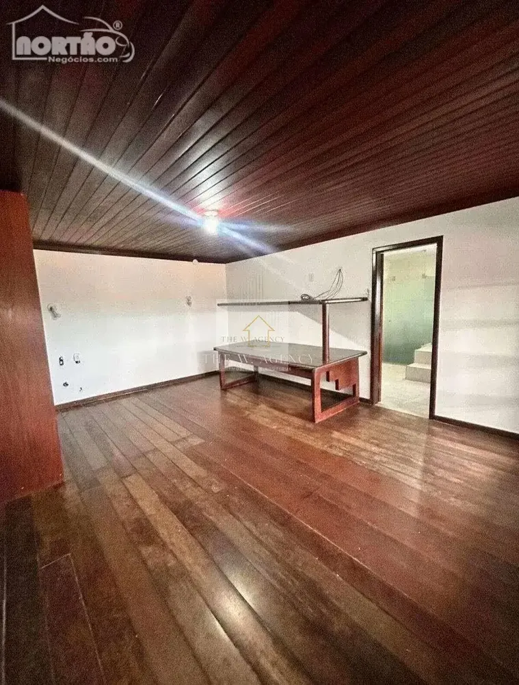 Casa, 3 quartos, 246 m² - Foto 9