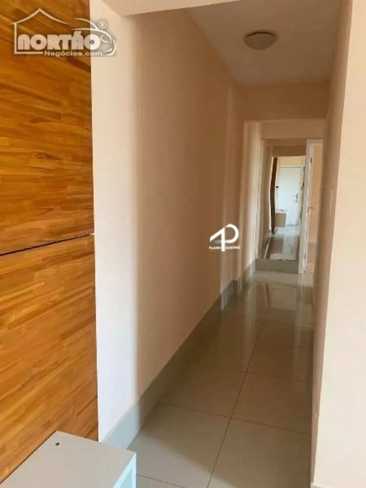 Casa à venda com 3 quartos, 78m² - Foto 1