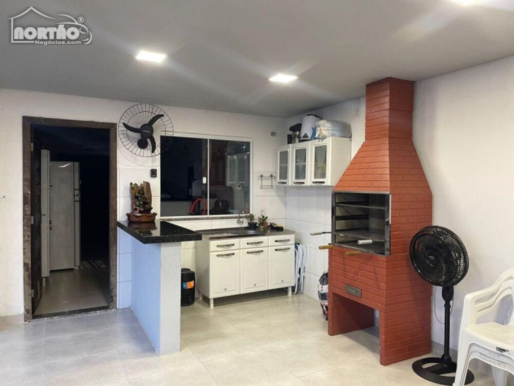 Casa, 2 quartos, 190 m² - Foto 1