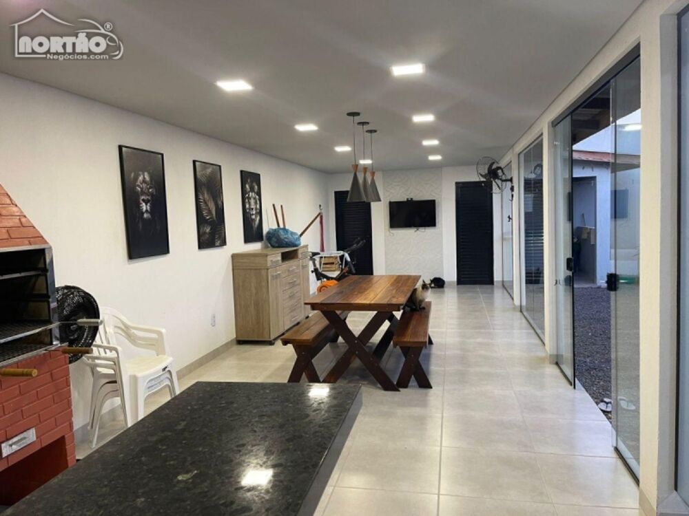 Casa, 2 quartos, 190 m² - Foto 2