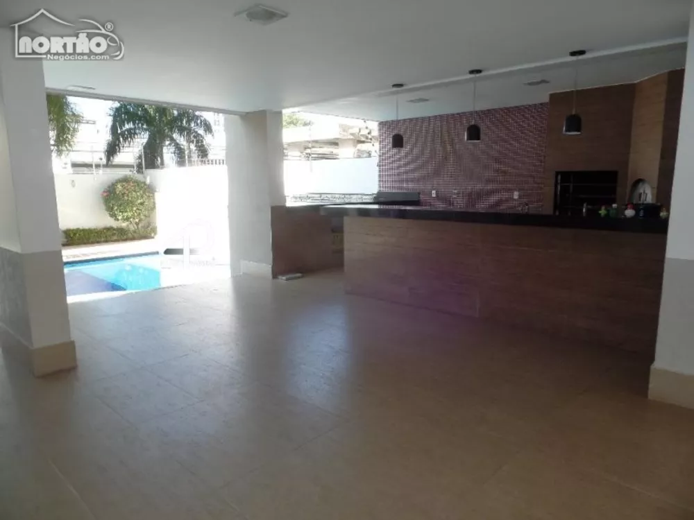 Casa à venda com 3 quartos, 330m² - Foto 4