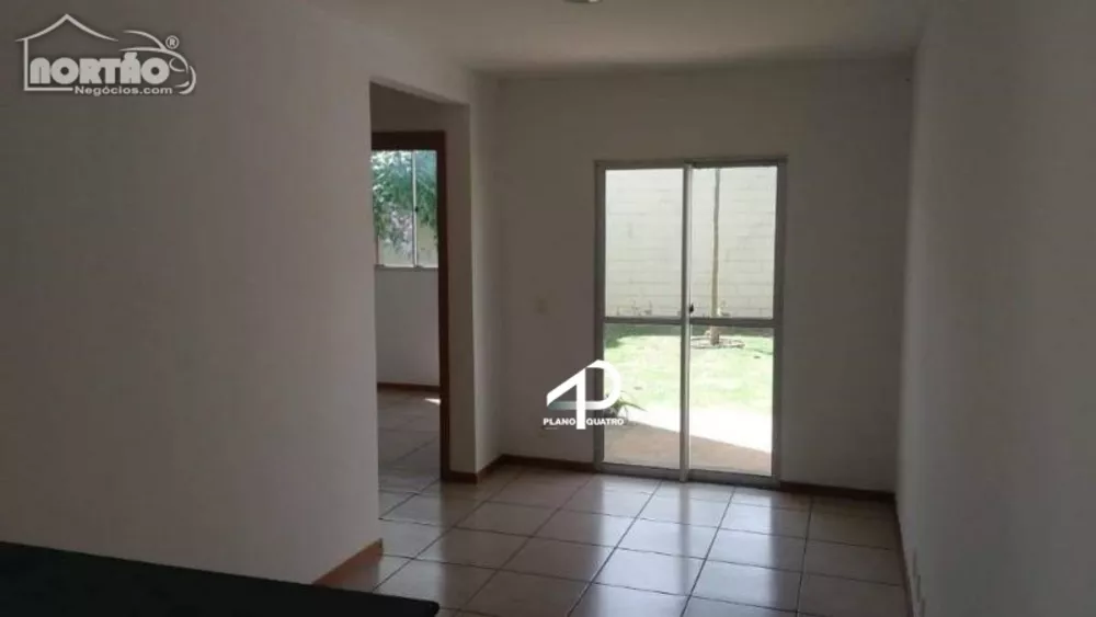 Casa à venda com 2 quartos, 50m² - Foto 1