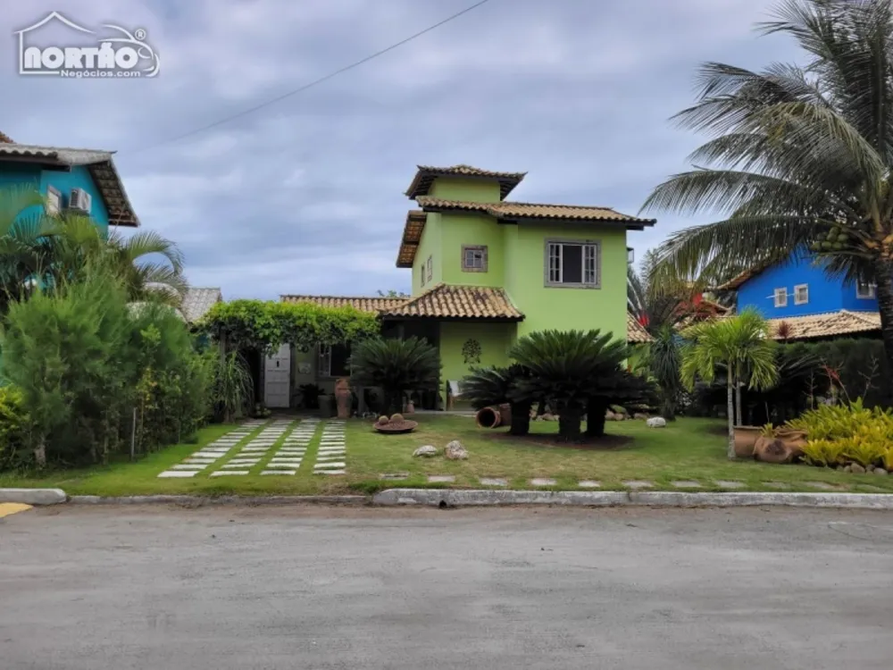 Casa, 4 quartos, 235 m² - Foto 1