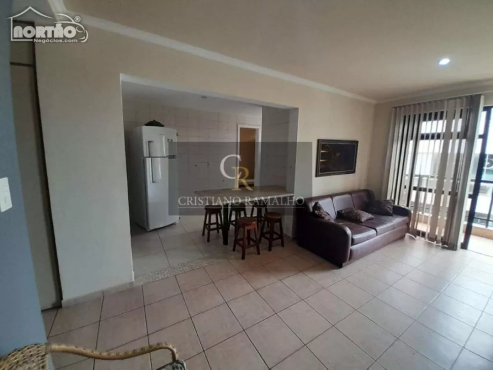 Casa, 6 quartos, 180 m² - Foto 1