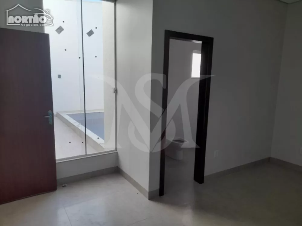 Casa à venda com 4 quartos, 145m² - Foto 7