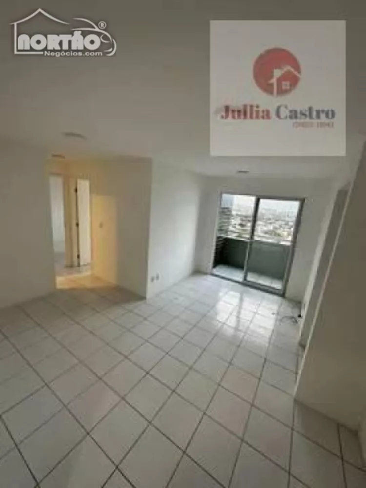 Casa à venda com 3 quartos, 55m² - Foto 2