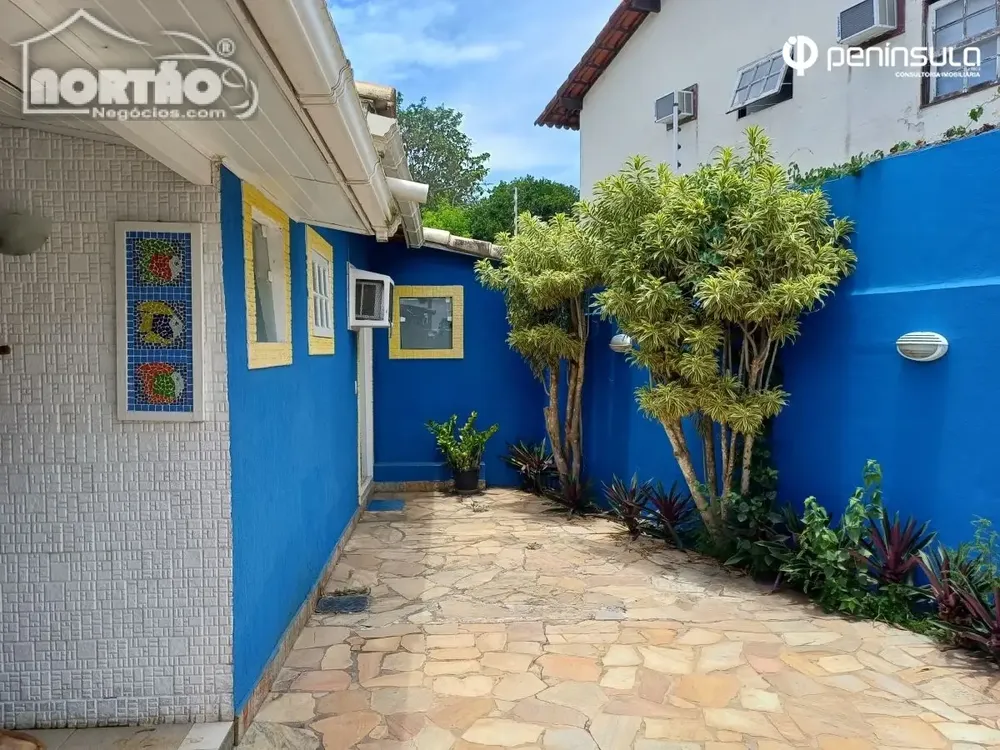 Casa, 6 quartos, 202 m² - Foto 1