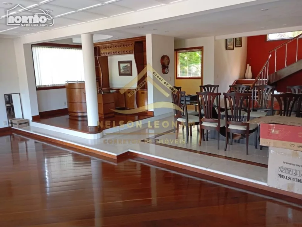 Casa, 10 quartos, 470 m² - Foto 9