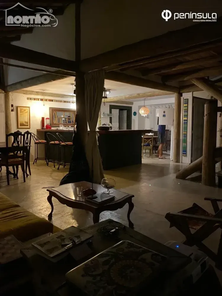 Casa, 6 quartos, 234 m² - Foto 2