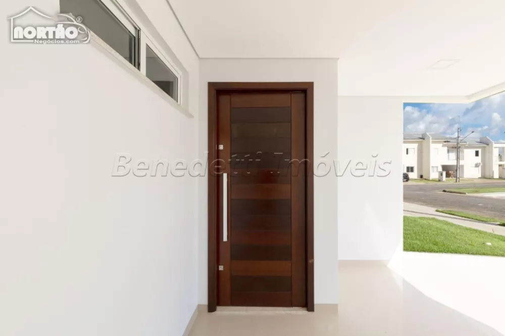 Casa à venda com 3 quartos, 116m² - Foto 2