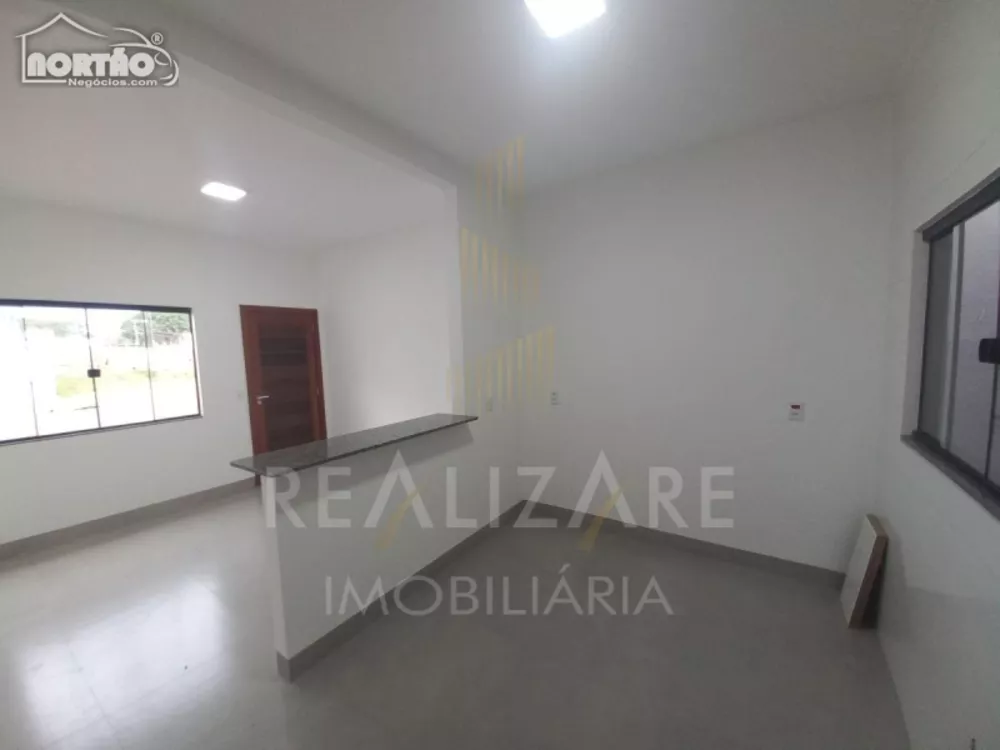 Casa à venda com 3 quartos, 57m² - Foto 4