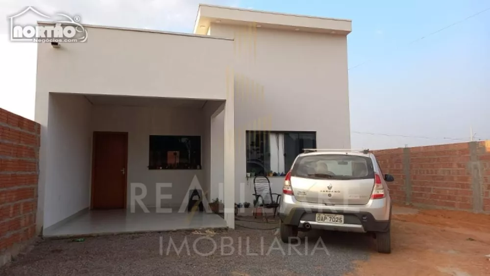 Casa à venda com 2 quartos, 105m² - Foto 2