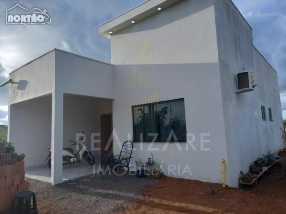 Casa à venda com 2 quartos, 105m² - Foto 3