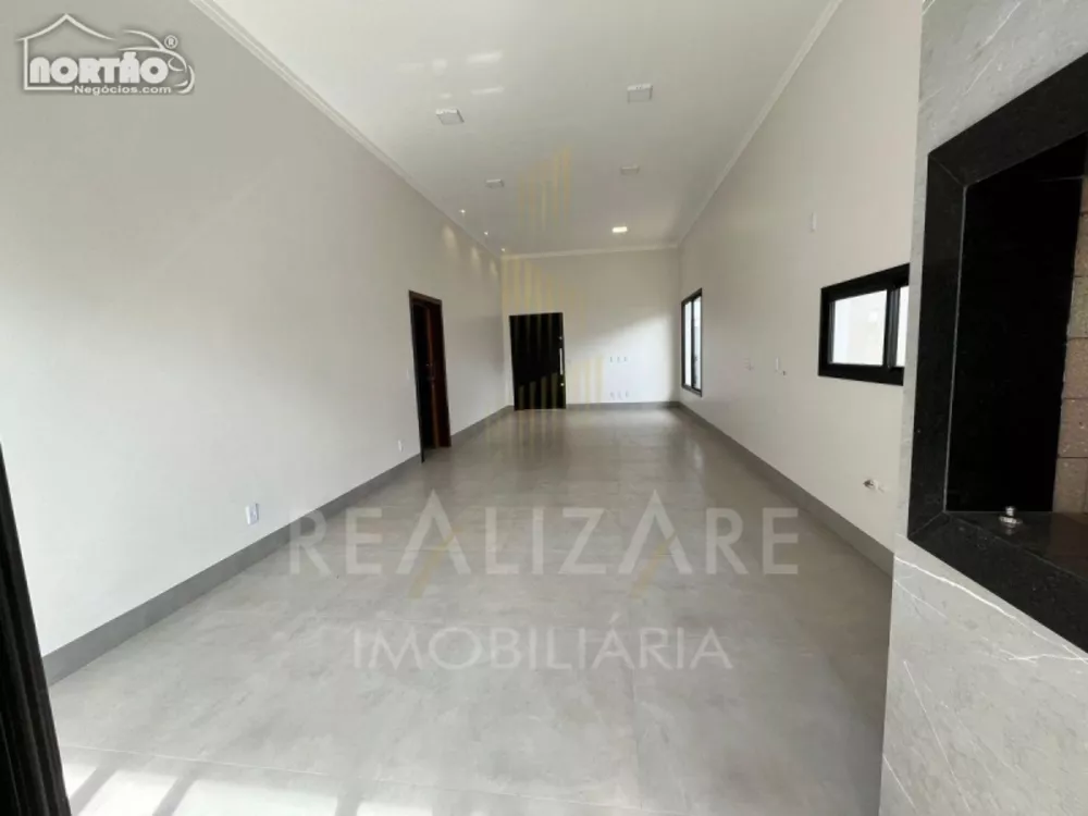 Casa à venda com 4 quartos, 171m² - Foto 3