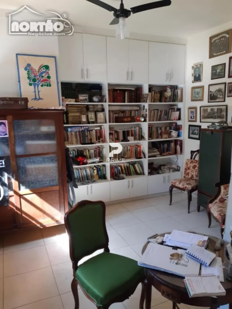Casa, 7 quartos, 304 m² - Foto 6