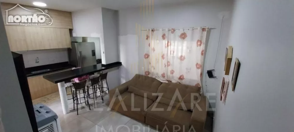 Casa à venda com 3 quartos, 69m² - Foto 3