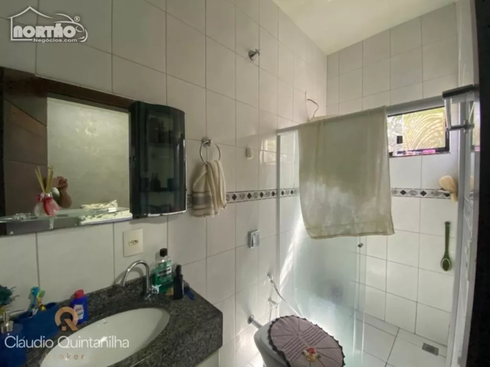 Casa à venda com 5 quartos, 180m² - Foto 4