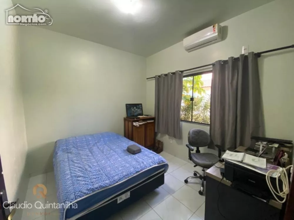 Casa à venda com 5 quartos, 180m² - Foto 3