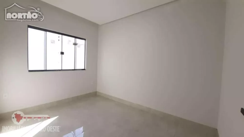 Casa à venda com 3 quartos, 110m² - Foto 9