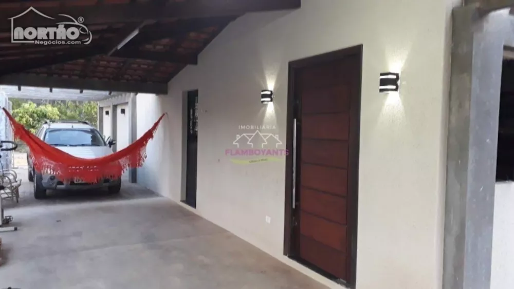 Casa à venda com 2 quartos, 137m² - Foto 2