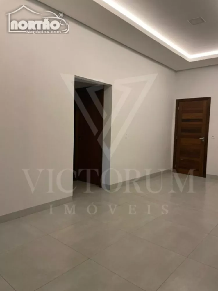 Casa à venda com 3 quartos, 320m² - Foto 4