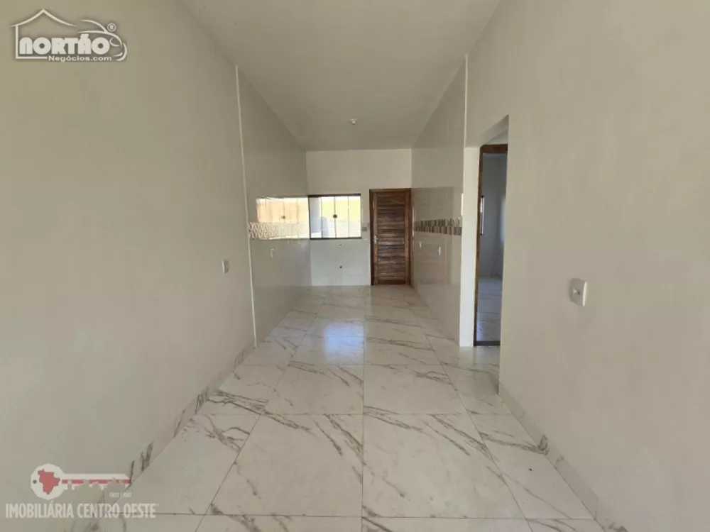 Casa à venda com 3 quartos, 54m² - Foto 3