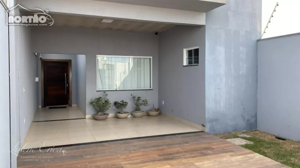 Casa à venda com 2 quartos, 104m² - Foto 2