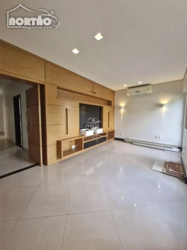 Casa à venda com 4 quartos, 500m² - Foto 4