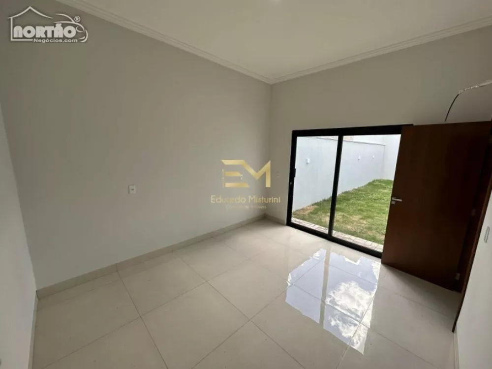 Casa à venda com 1 quarto, 180m² - Foto 4