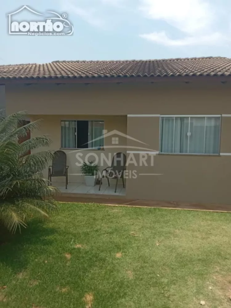 Casa à venda com 2 quartos, 60m² - Foto 1